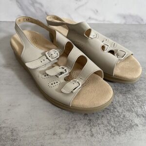 SAS Tripad Comfort Women's 9WW Sandals Beige Adjustable Leather USA